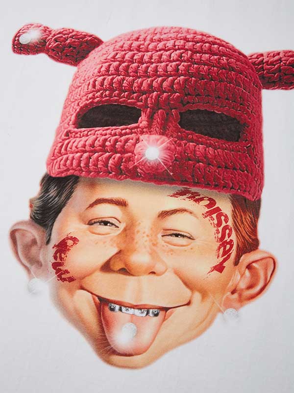 Alfred E. bad boy Knit Hat Graphic print T-shirt - Image 4