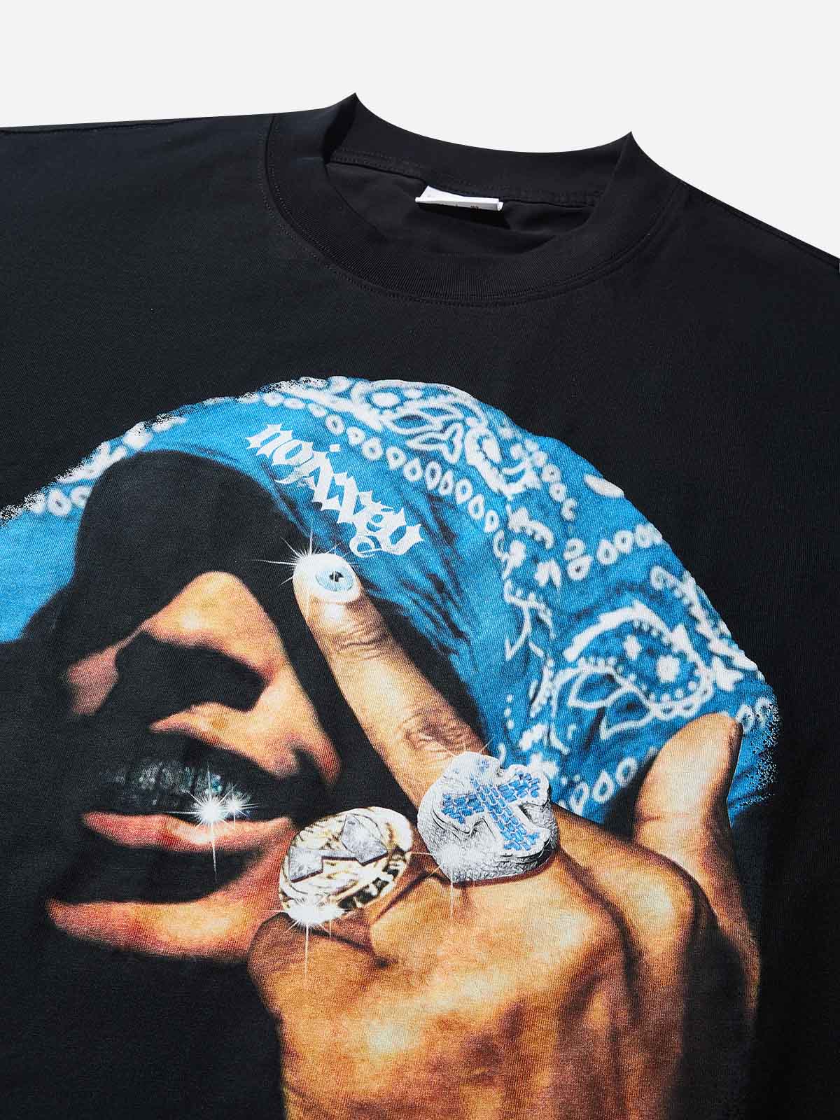 Blue Paisley Prints Headscarf Figure T-shirt - Image 4