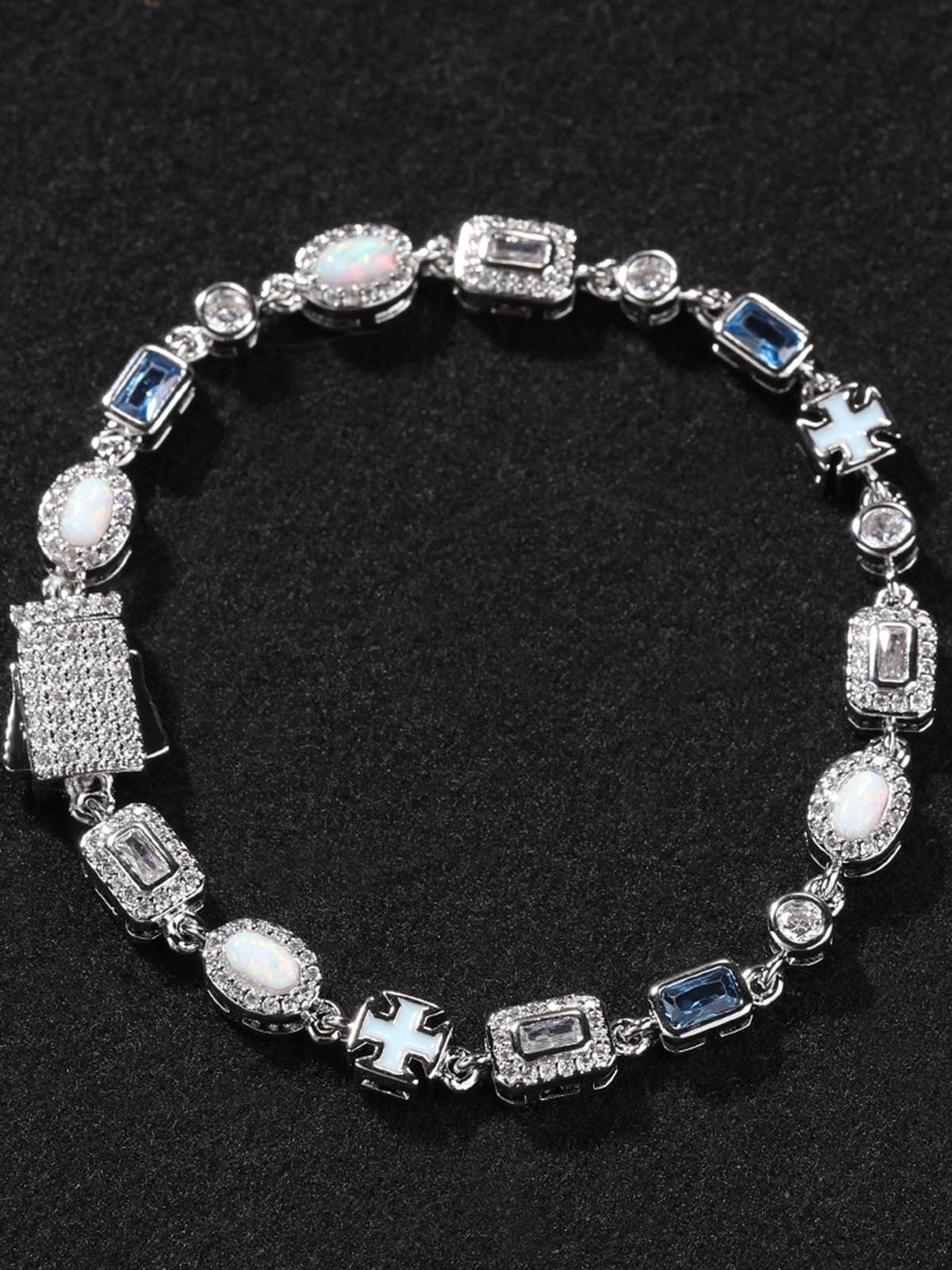 Blue-Toned Colored Gemstone Simple and Fresh Versatile Bracelet - Image 3