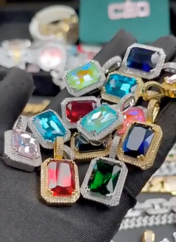 Fluorescent square gemstone Necklace - Image 11