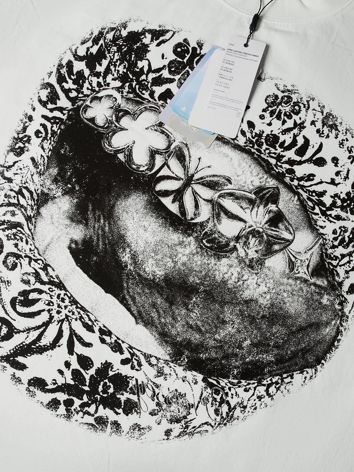 NOISSEY Floral Sketch Lips Metallic Grillz Short Sleeve T-Shirt - White - Image 2