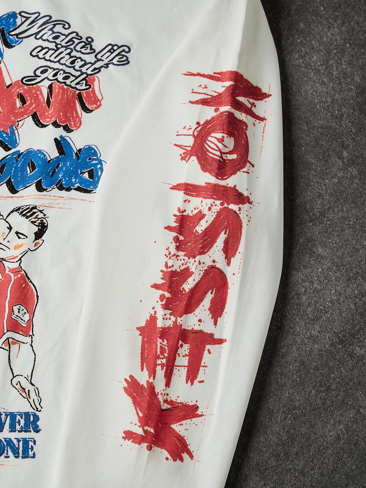NOISSEY Stadium Clash Graffiti Art DTG Long Sleeve Shirt - White - Image 4