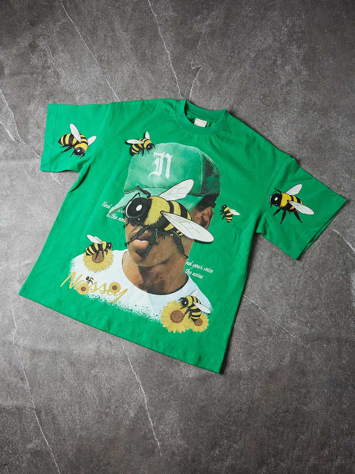 NOISSEY Surrealist Bee & Portrait Art Print Oversized T-Shirt - Image 10